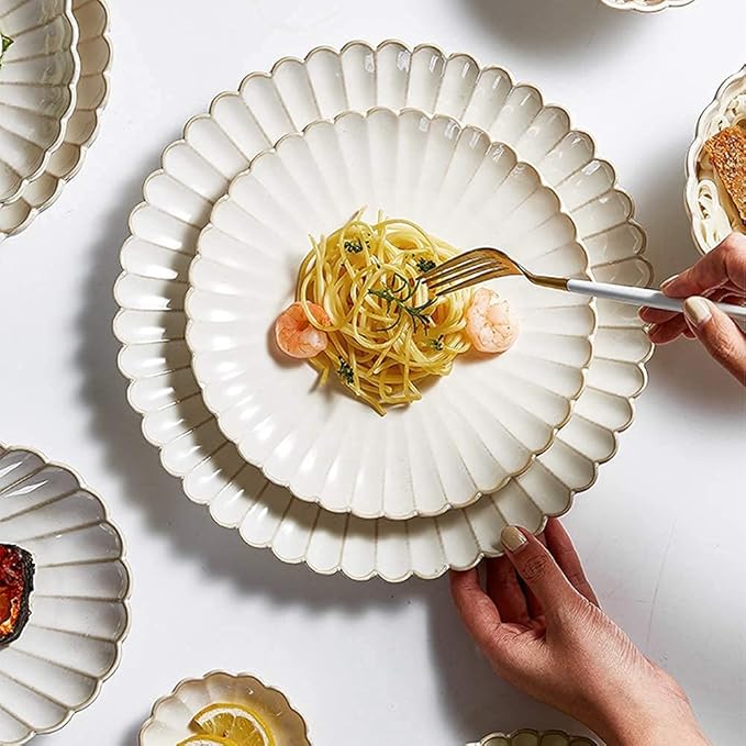 26 Pcs Dinnerware Sets,Porcelain Tableware Set with Plates and Bowls,White Ceramic Dinner Set for Home Kitchen and Dinning,Microwave and Dishwasher Safe,Service for 4(White 18pcs)