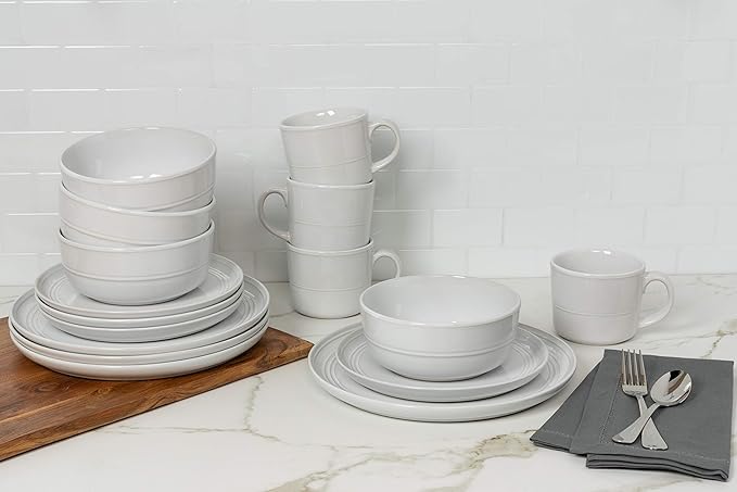 10 Strawberry Street Double Line 16 Piece Dinnerware Set, White